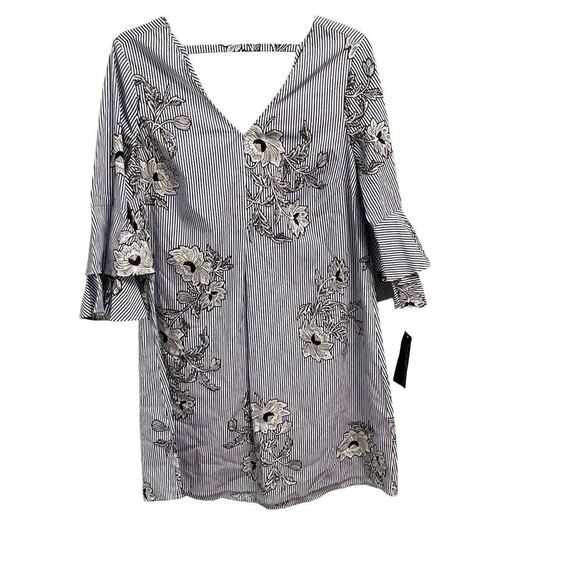 Signature Studio Blue Striped Floral Print Lightweight Dress Size Medium NEW - Picture 1 of 5